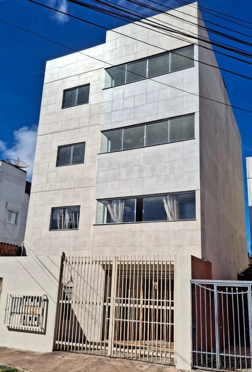 PRÉDIO À VENDA ÁREA CENTRAL DO PARANOÁ - DF