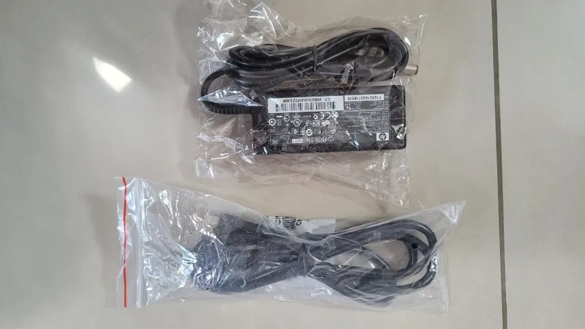 L189) Carregador Fonte Hp Ppp009H - original HP