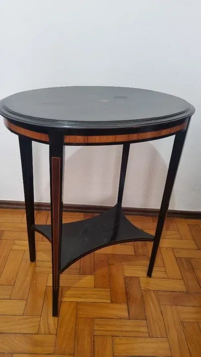 Mesinha decorativa Antiga 
