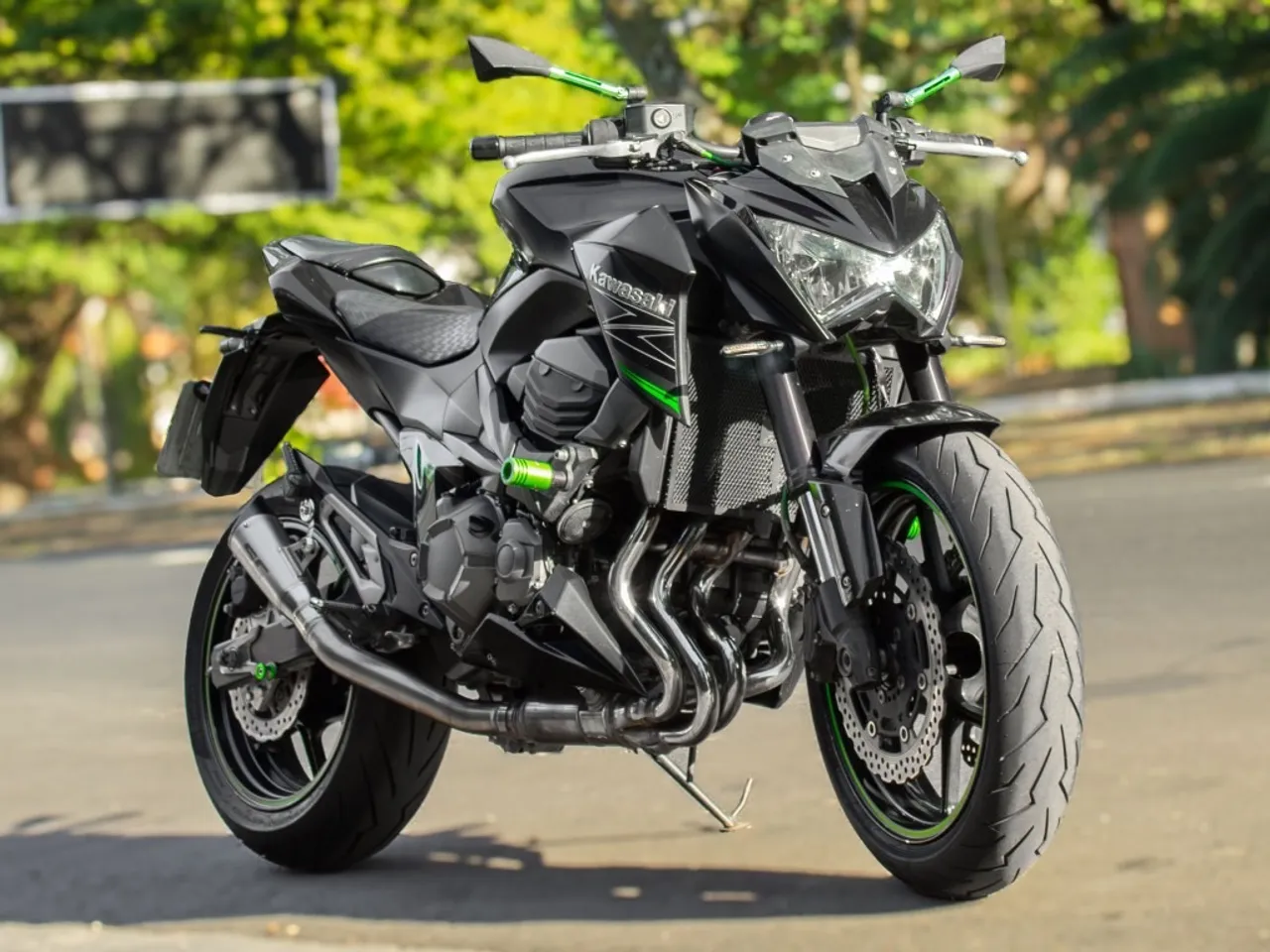 Motos KAWASAKI Z-800 no Brasil