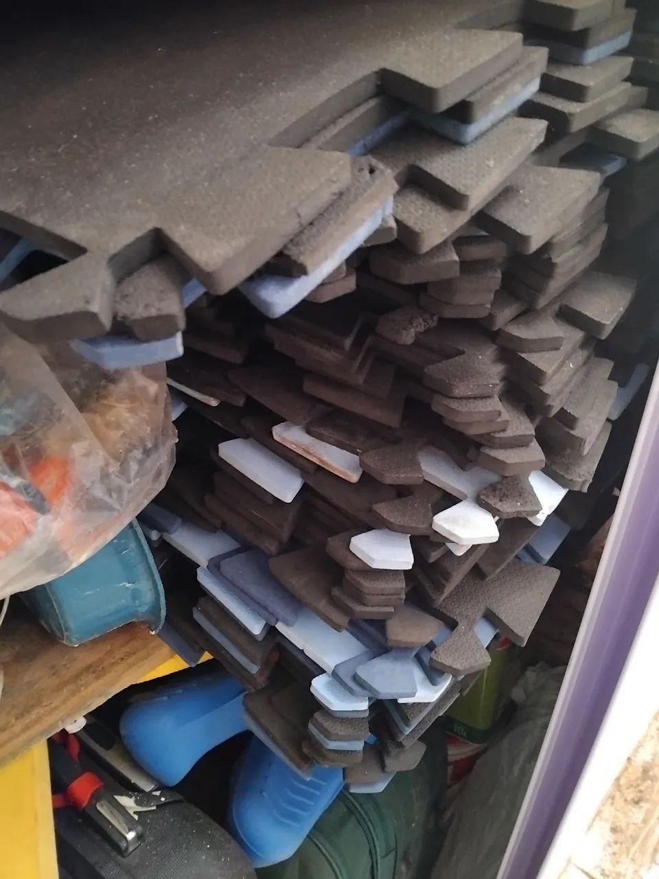 Tatame 50 por 50. 70 peças . Retirada  Recanto das Emas.. 550 reais. * - Foto 4