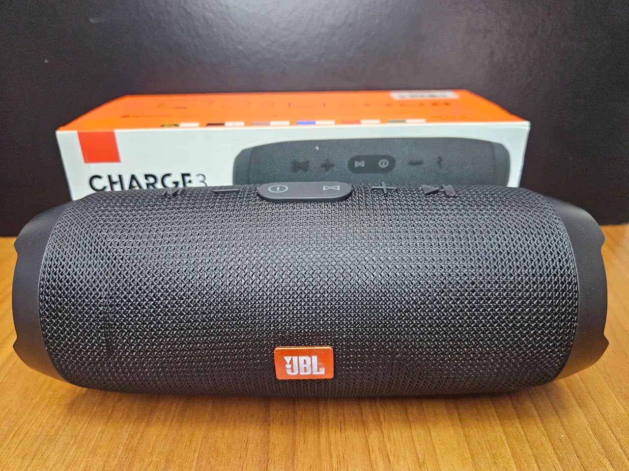 Caixa JBL charge nova Bluetooth  - Foto 4