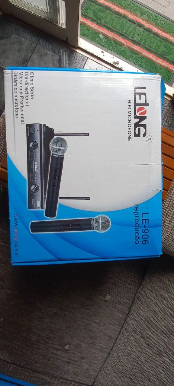 Microfone Lelong LE906451035743095377920