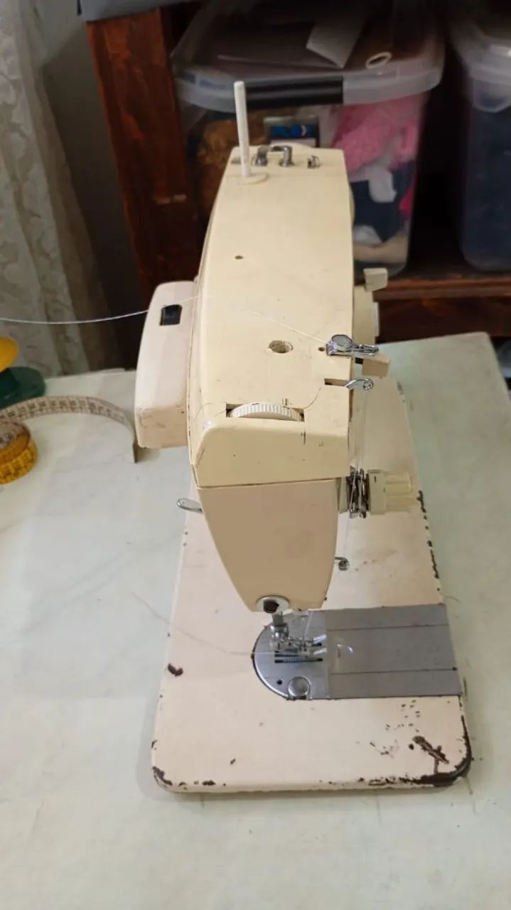 Máquina de costura 