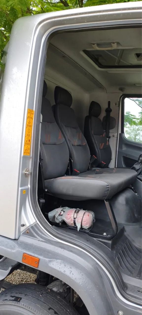 MB ACCELLO 1016 - Foto 2