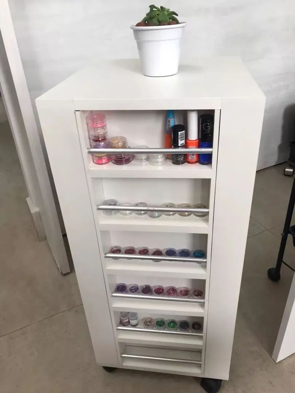 Carrinho Auxiliar Para Expositor de Esmalte - Foto 3