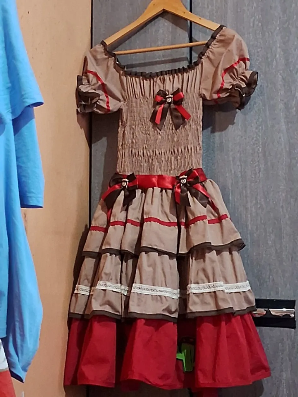 Alugo vestido junino