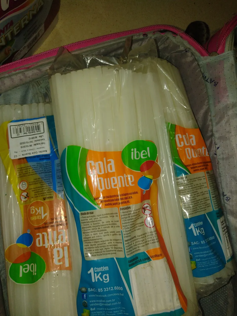 Bastão de Cola Quente Ibel 1kg