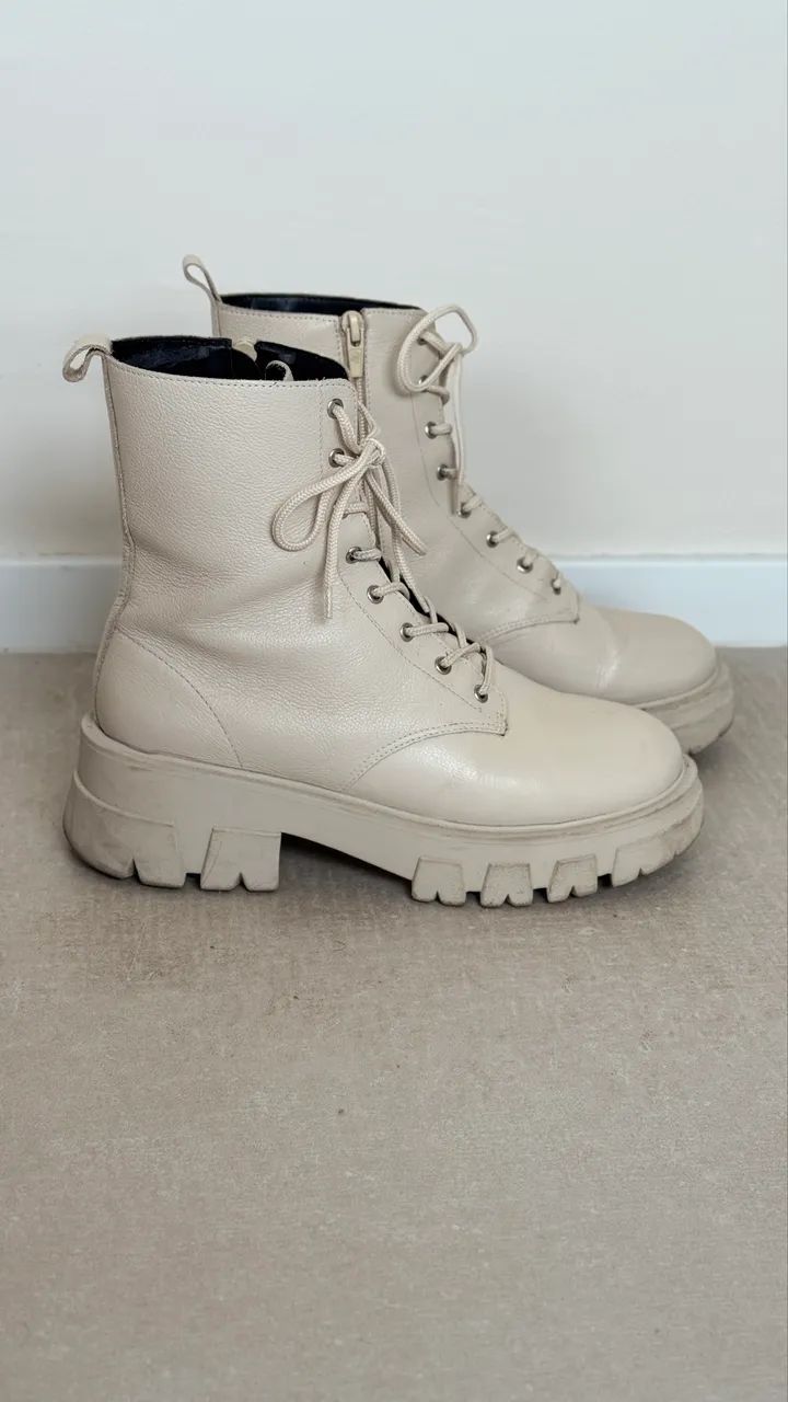 Bota coturno off white 36/37