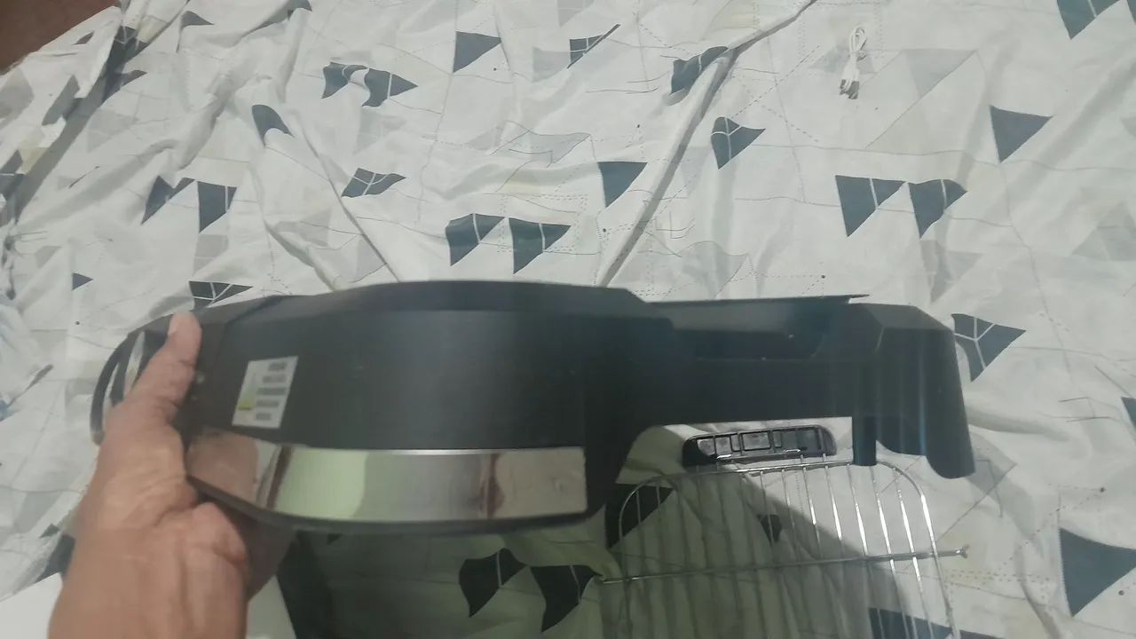 Churrasqueira elétrica Britânia 