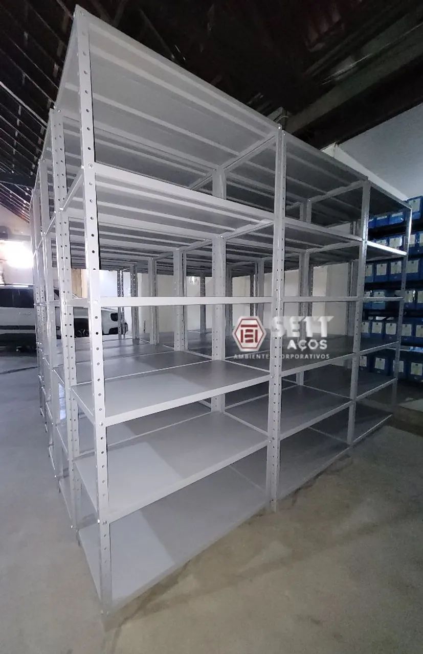 Prateleiras Reforçadas de Aço para Comércio 