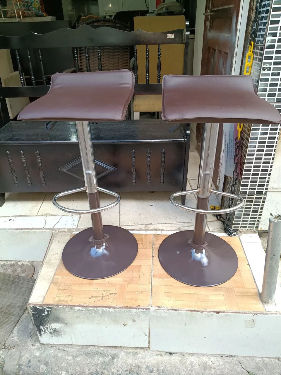 Banquetas funcionando perfeitamente 64985863131009120