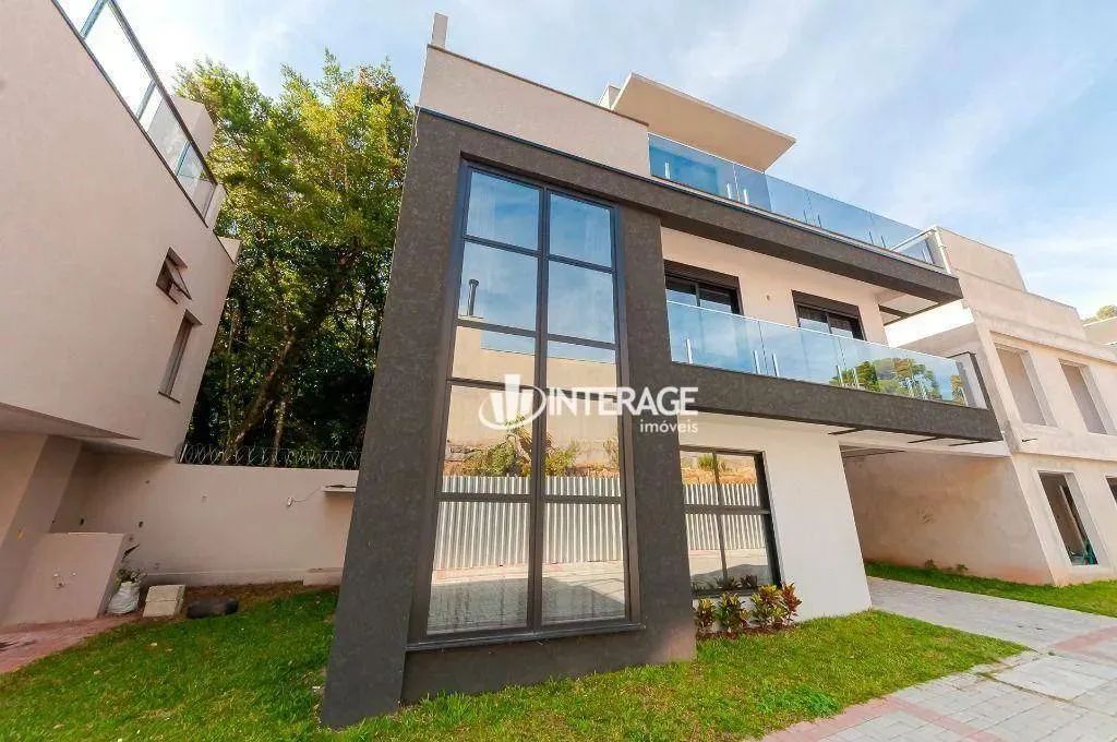 Casa com 3 dormitórios para alugar, 128 m² por R$ 15.062,00/mês - Santa Felicidade - Curit