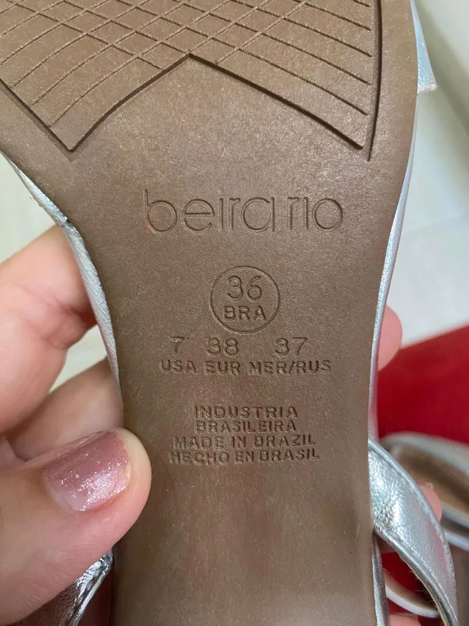 Vendo sandália prateada - Foto 5
