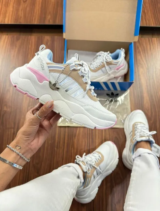 Tênis Adidas Dymond