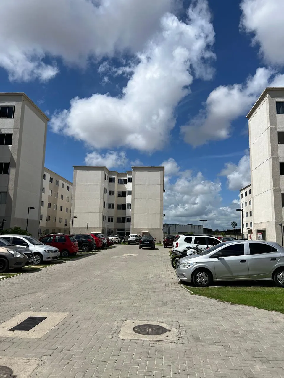 APARTAMENTO A VENDA NO SOLAR DAS AGUAS CAJAZEIRAS EM PORCELANATO//