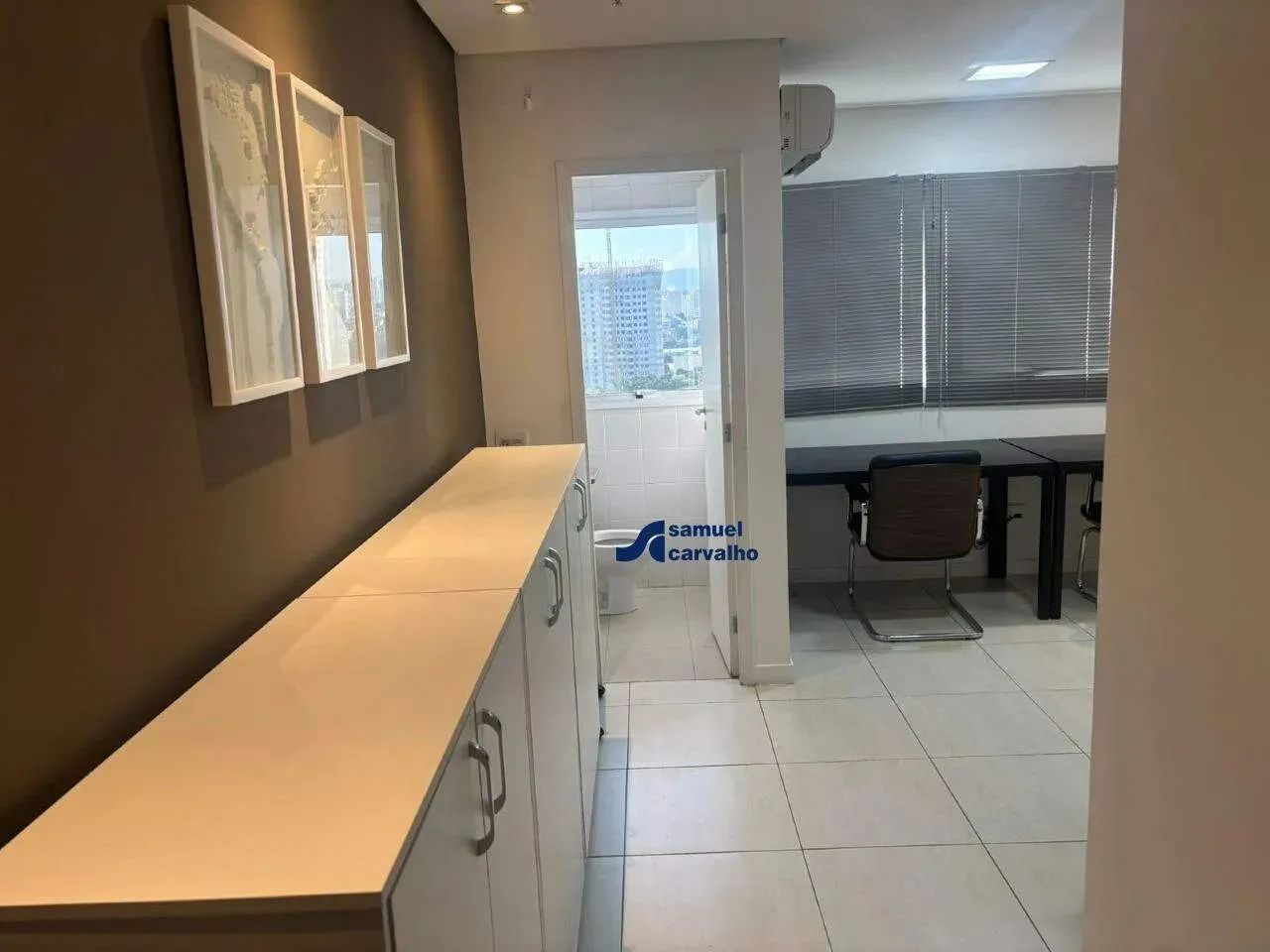 Conjunto comercial 30m2 01 sala 01 wc 01 vaga ar condicionado próximo forum trabalhista - Foto 2