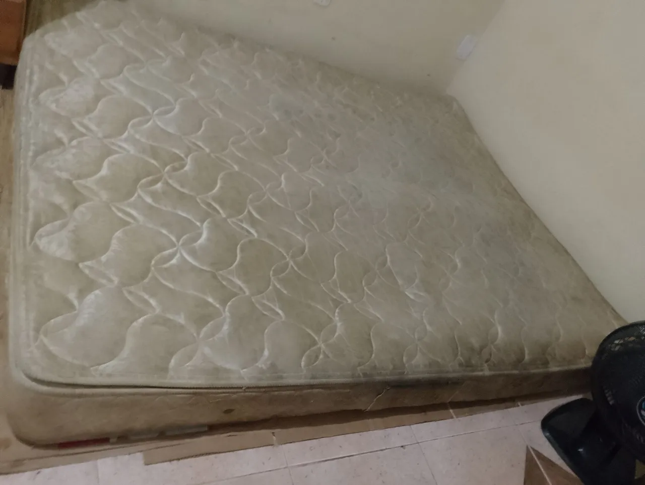 Colchão Casal eurosono Queen 250 reais