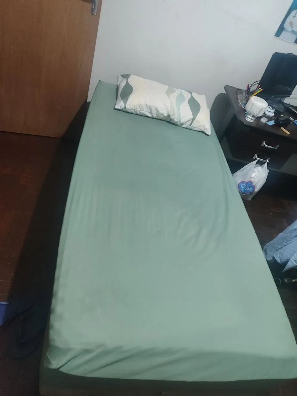 Cama box solteiro semi nova64842036868865120