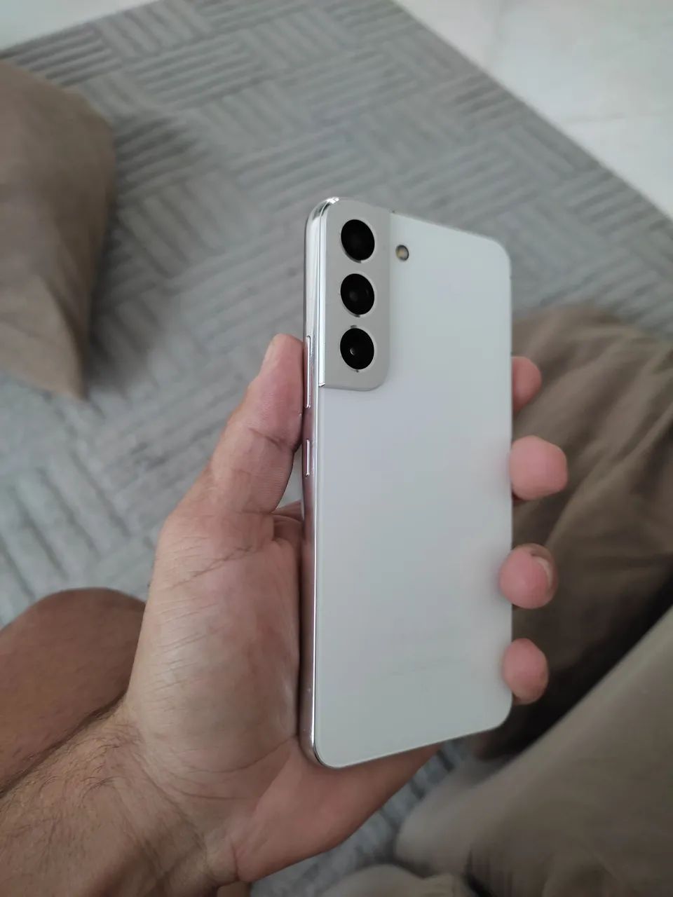 Samsung S22- 8Gb/128gb Snapdragon 8 gen 1