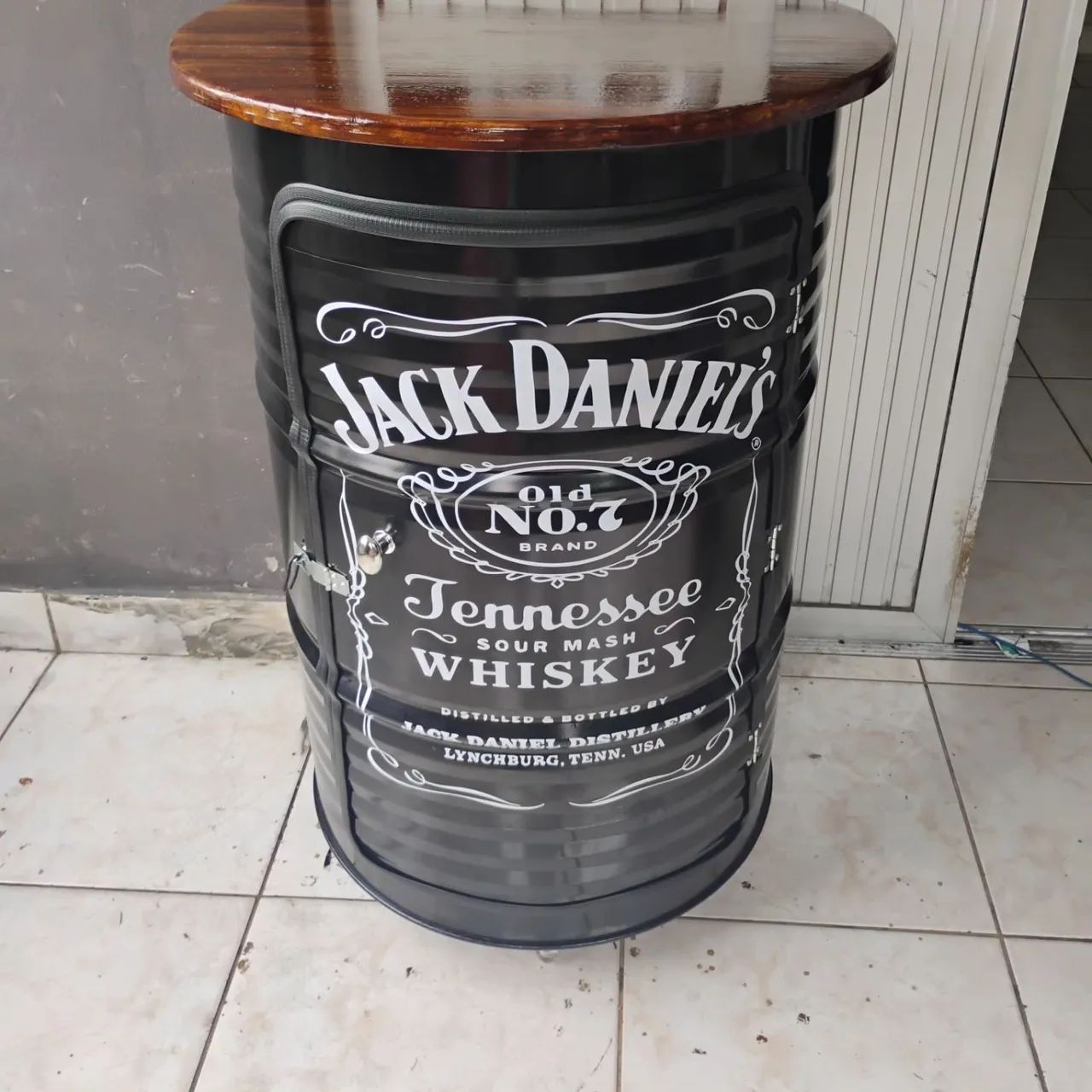 Tonel adega/bar 64363740319234123