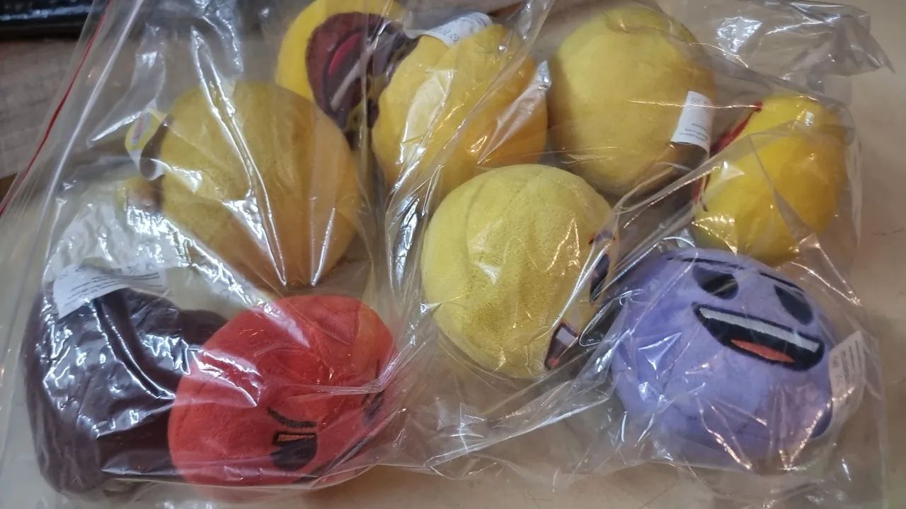 Pelúcias Emoji Burguer King