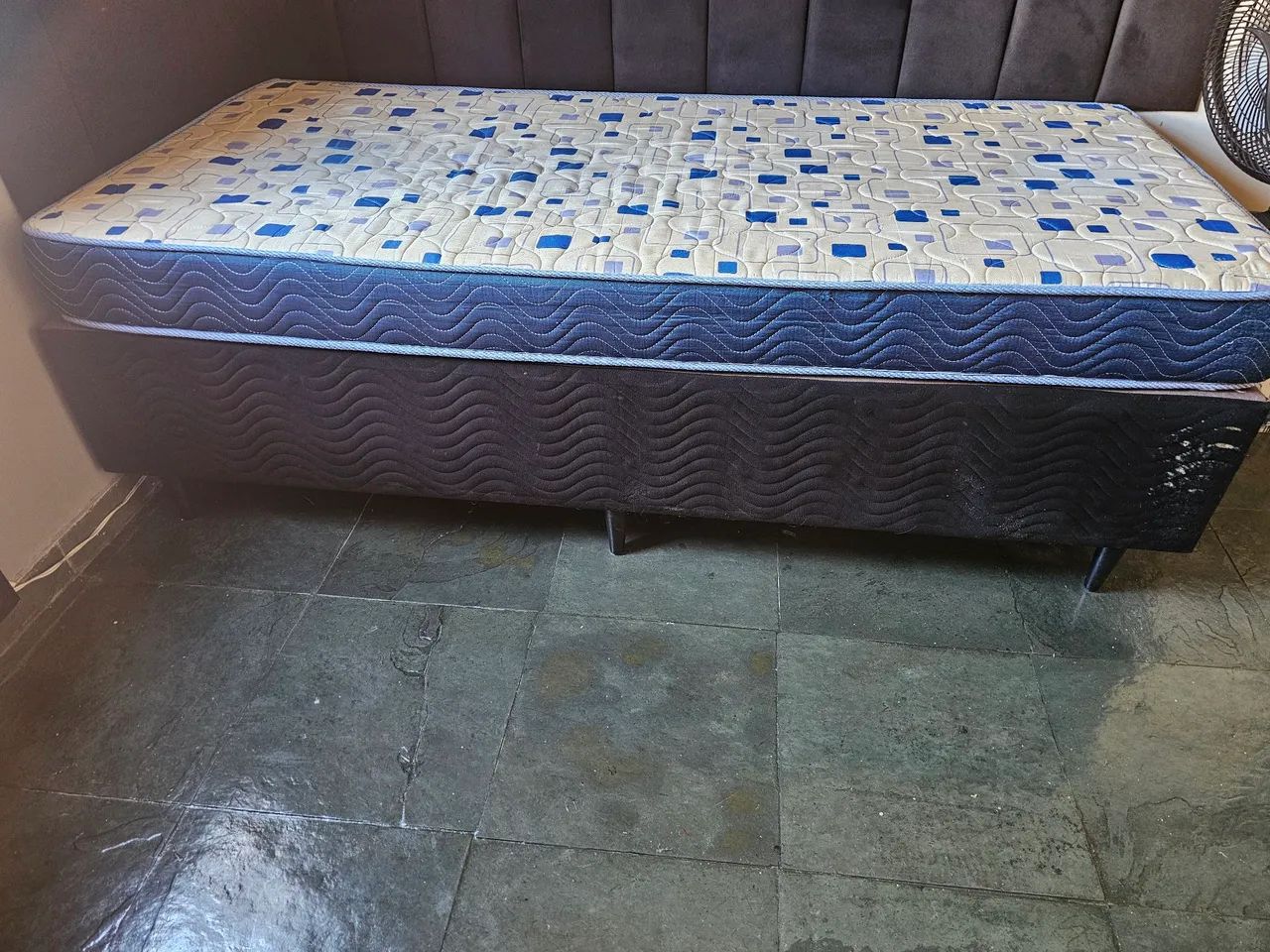 Cama Box de Solteiro com Colchão