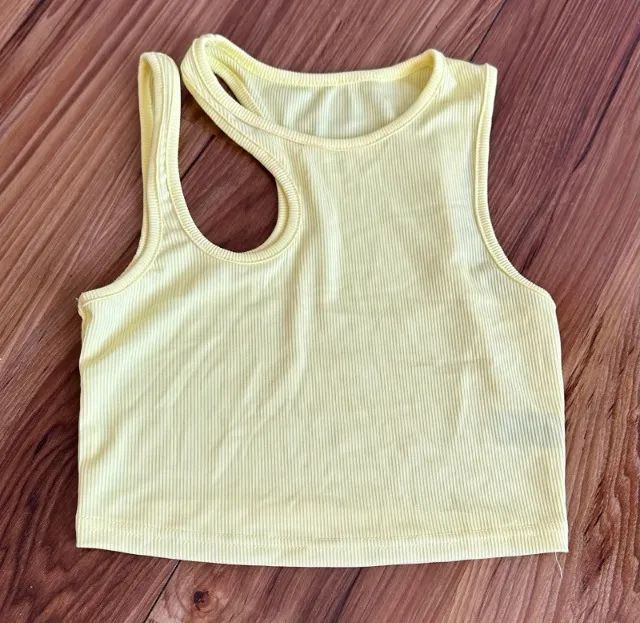 Cropped shein tamanho pp importado (desapego)