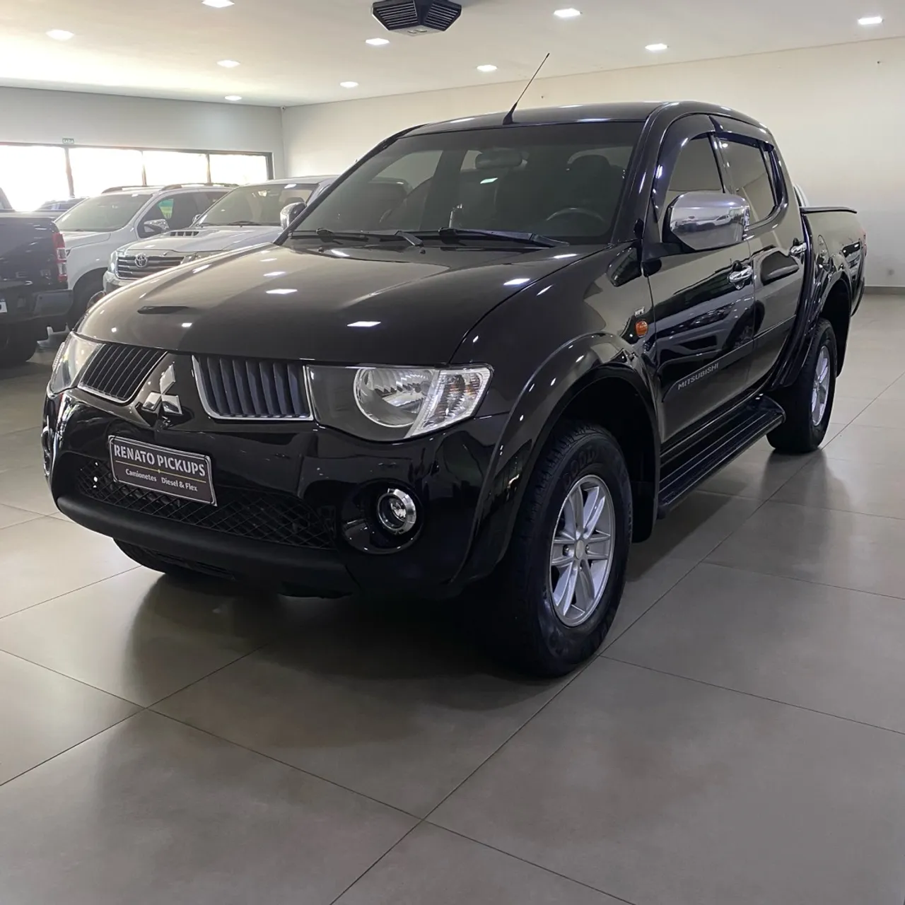 MITSUBISHI L200 2010 Usados e Novos