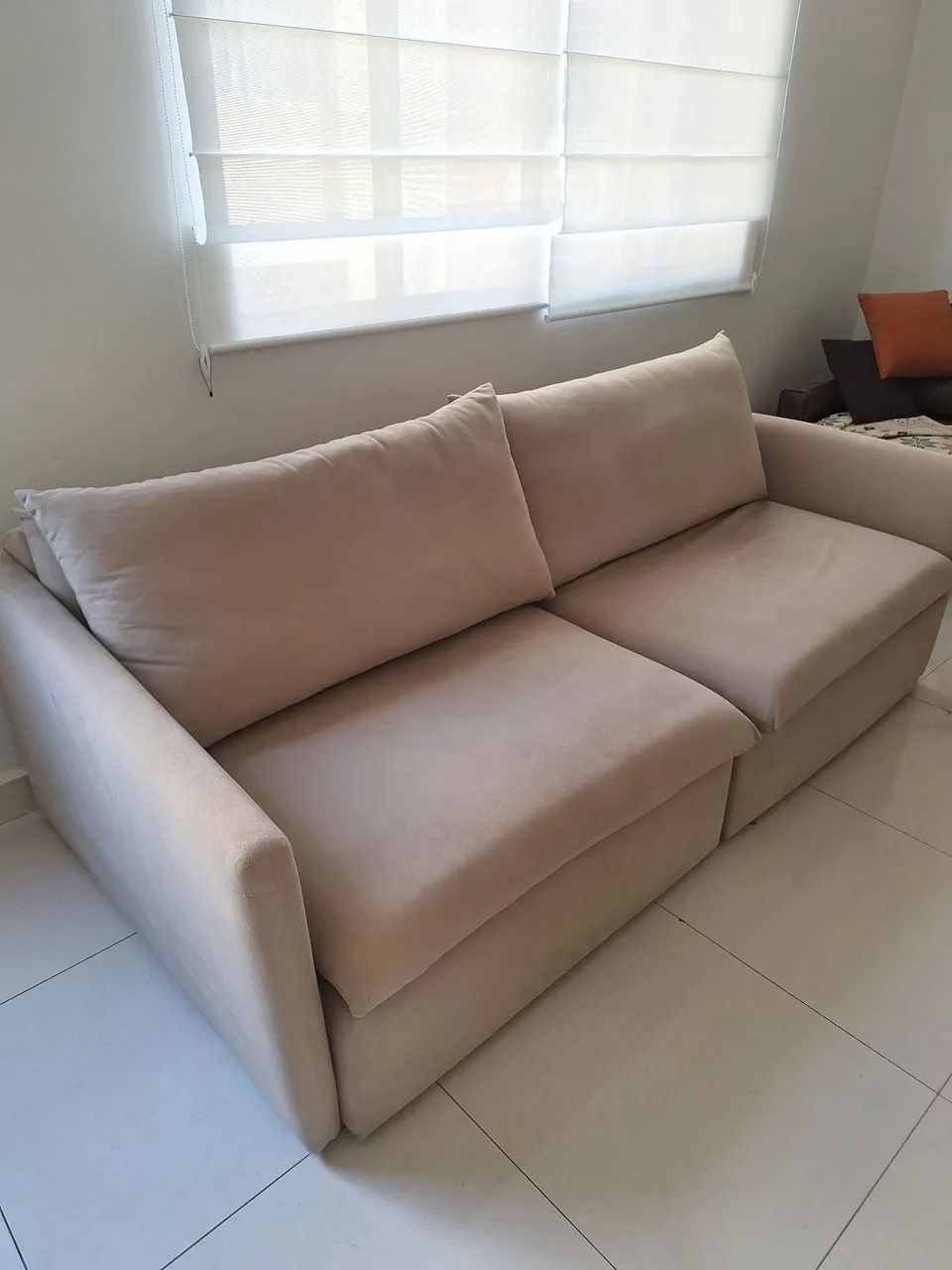Sofá retrátil com tecido suede, com 2m20 de largura  - Foto 4