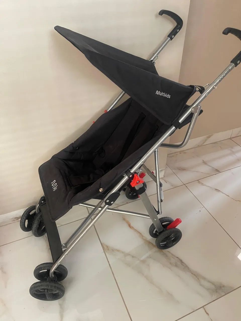 Carrinho de Bebê Multikids Dobrável - Foto 4