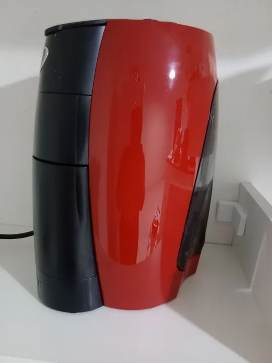 Vende uma cafeteira nova foi usada uma vez 3 corações.nao faço entrega *