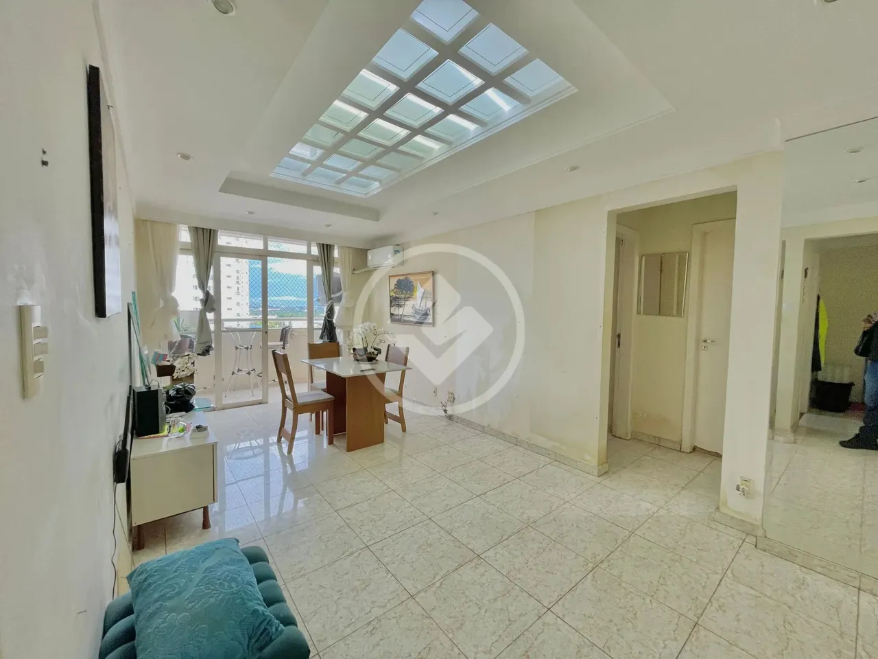 Apartamento Ilha dos Açores - R$ 300 mil - 02 quartos sendo 1 suíte - Verdão (em frente a