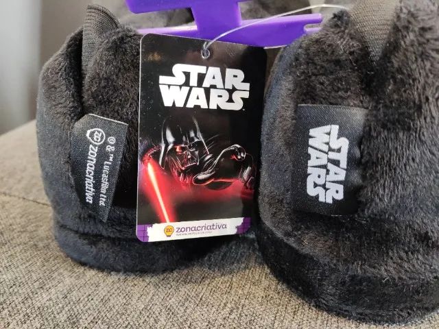 Pantufa 3D Darth Vader - Star Wars - G 39-41 - Foto 4