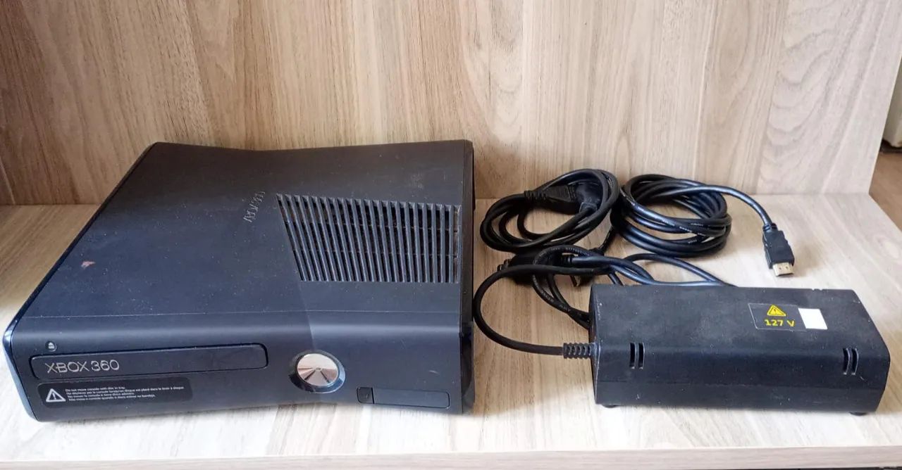 CONSOLE DE VIDEO GAME XBOX 360 + KINECT. LEIA A DESCRIÇÃO COMPLETA  - Foto 3