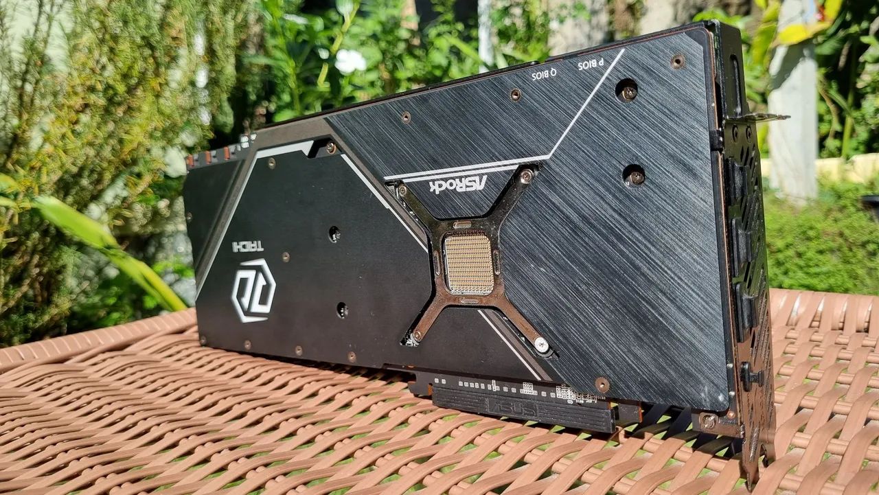 RX 6800 XT 16GB GDDR6 Asrock Taichi placa de vídeo - Foto 4