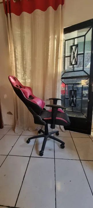 Cadeira Gamer Dazz 625170 Serie M Com Apoio de Braço - Preto/Rosa - Foto 5