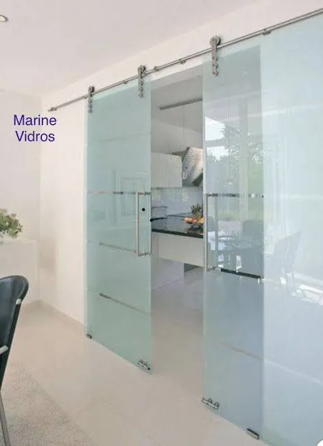 Portas de Vidro de Correr( Trabalhamos com manutenção)