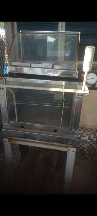 Forno para Pizzas e salgados a gás + fritadeira expositora elétrica 