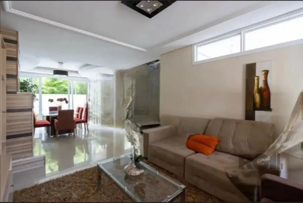 Casa residencial para alugar no bairro Pedra Redonda com 190 m² e 3 dormitórios.