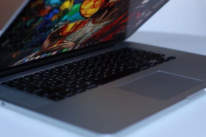 Troco por Câmera - MacBook Pro 15.4" core I7, 16gb ram, ssd 256 + super driver apple + cab - Foto 3
