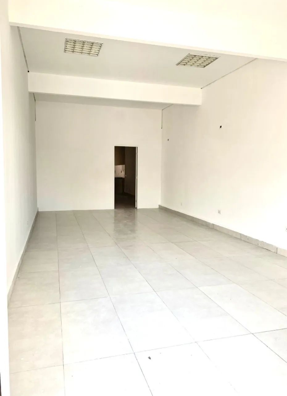 Linda loja - 130 m2 de área útil - 100 m da estação de metrô Praça da Árvore (linha azul) - Foto 4