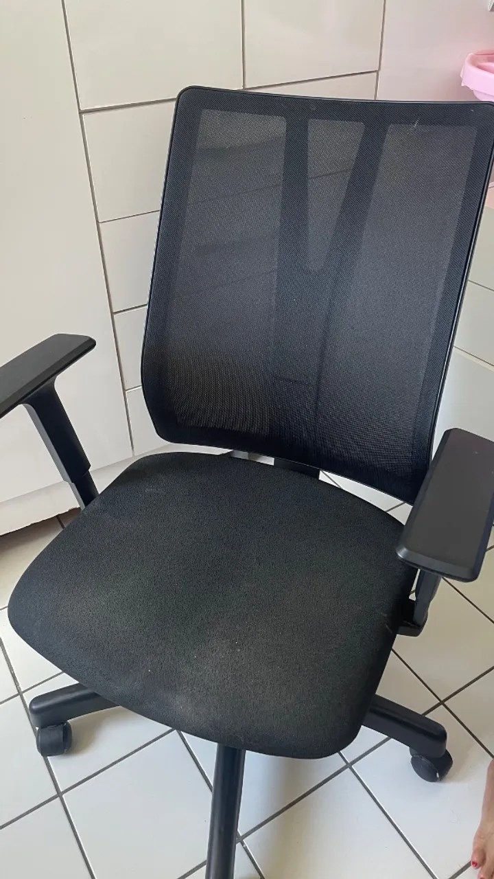 Cadeira Ergonômica Addit Presidente Extra NR17 Giratória Escritório para Escritório