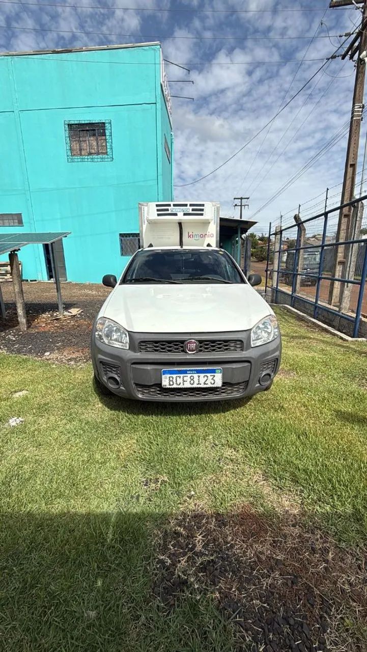 Fiat Strada com baú thermotec -20? para sorvetes e açai