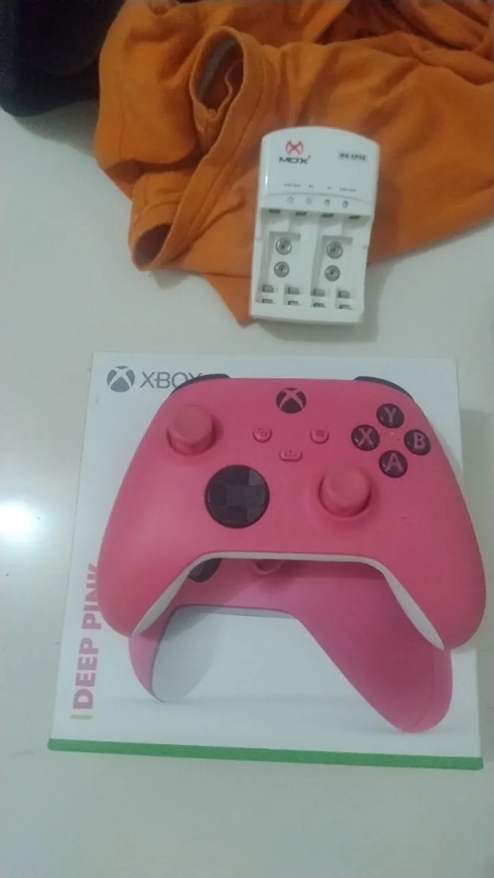 Controle Xbox Series Deep Pink + Carregador