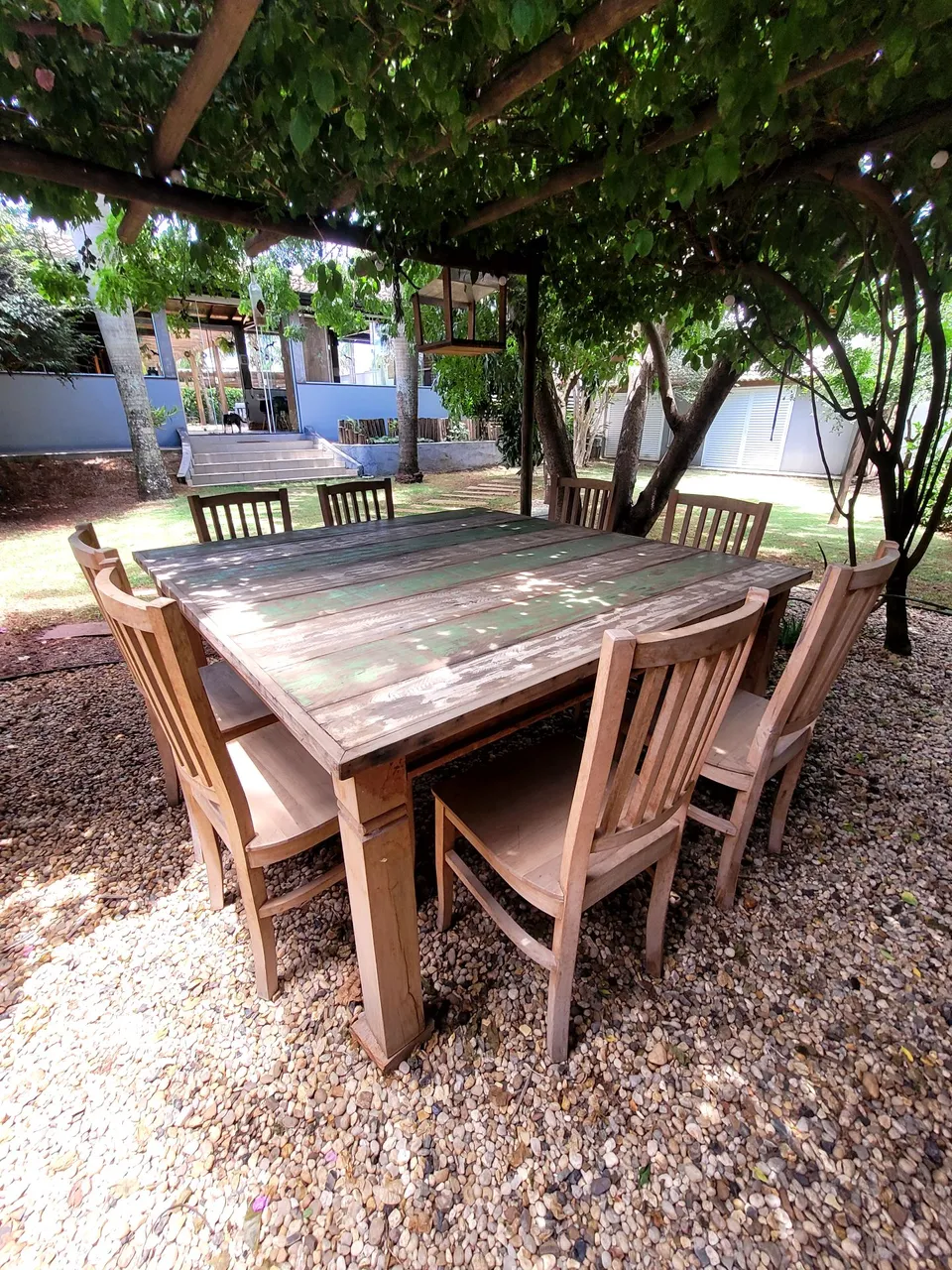 Mesa de jantar rústica com 6 cadeiras
