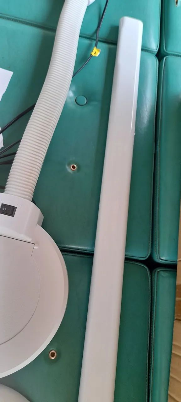  Luminaria Lupa de pé com peso com luz LED para maquiagem e estética - Foto 6