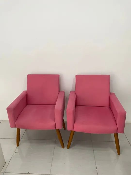 2 poltronas e 1 Maca Mala