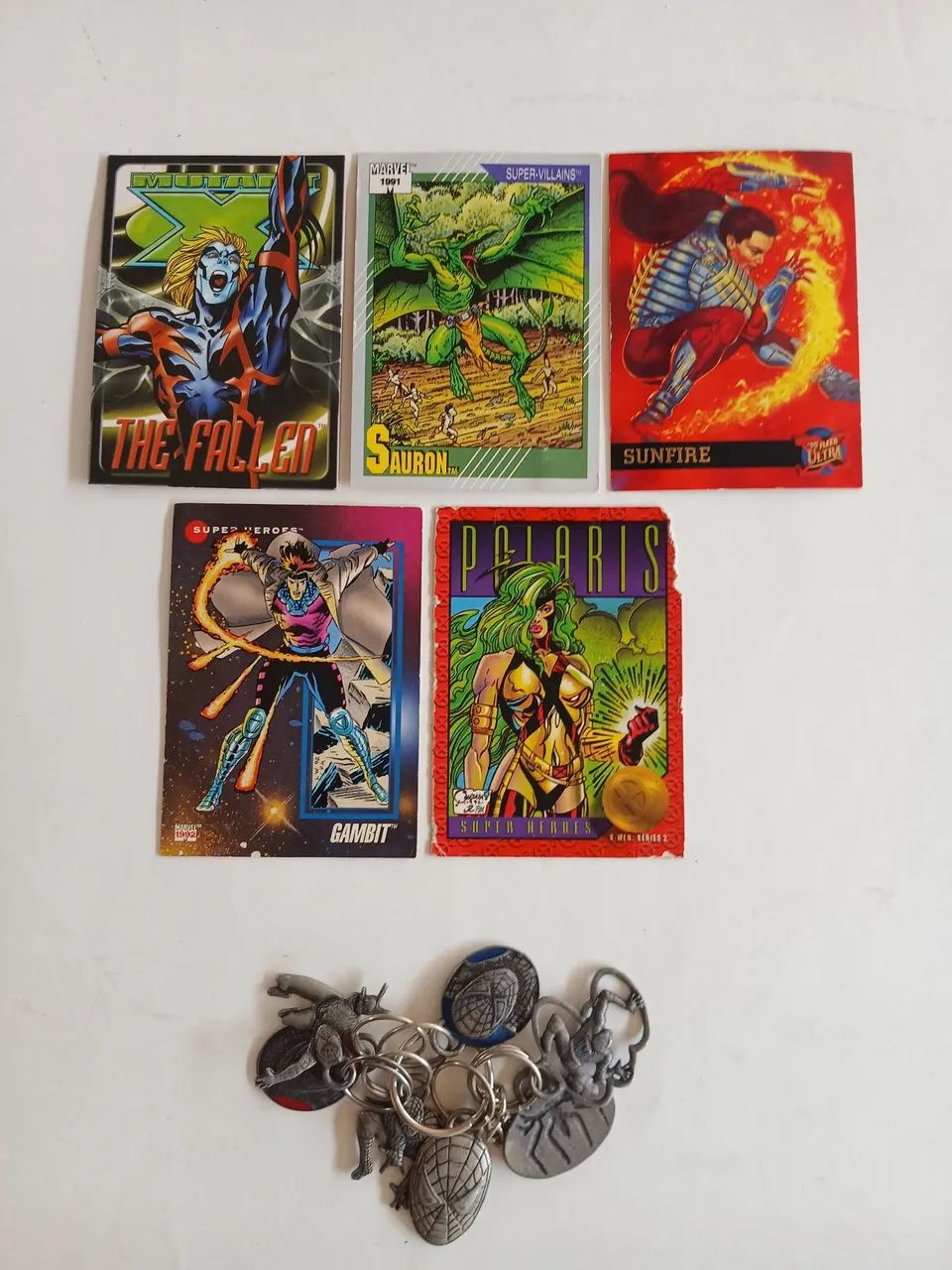 Conjunto chaveiros e cards x men e spiderman