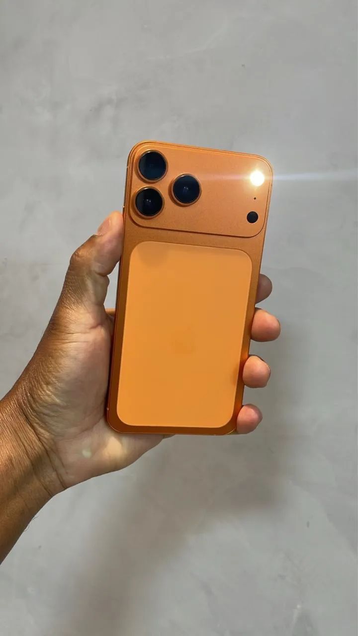 iPhone 11 xr xsmax na carcaça do 17pro - Celulares e Smartphones